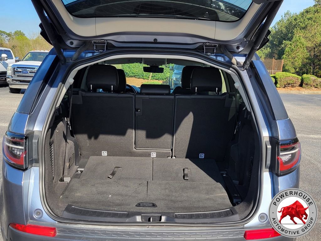 Used 2020 Land Rover Discovery Sport SE image 13