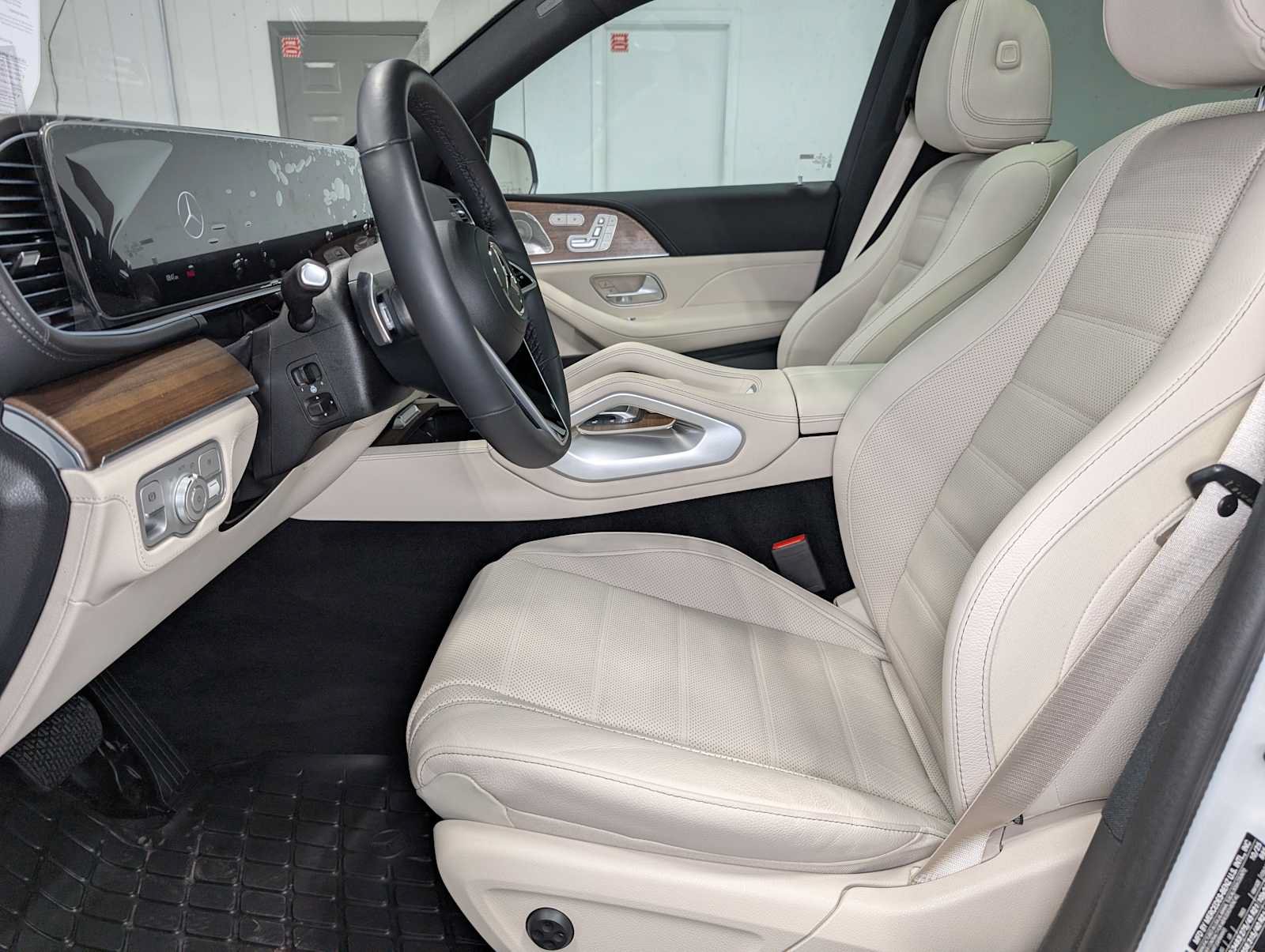 Certified 2026 Mercedes-Benz GLE 580 4MATIC image 4