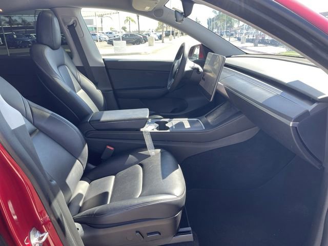 Used 2022 Tesla Model Y Long Range AWD/4WD image 29