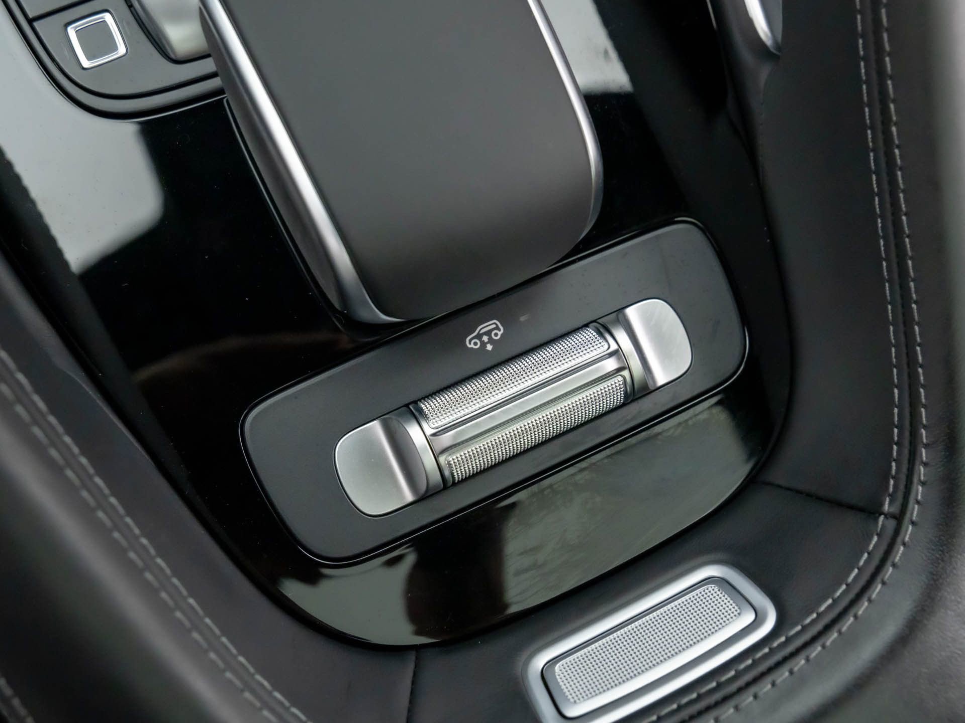 New 2026 Mercedes-Benz GLE 53 AMG 4MATIC image 24