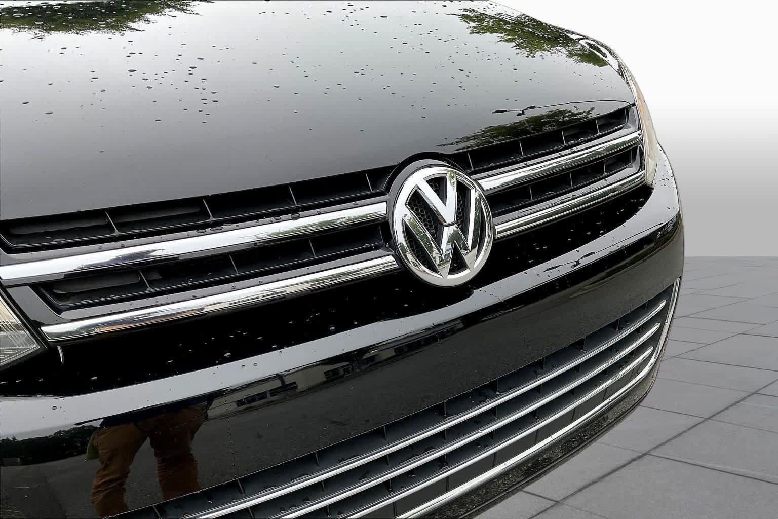 Used 2013 Volkswagen Touareg VR6 AWD/4WD image 29