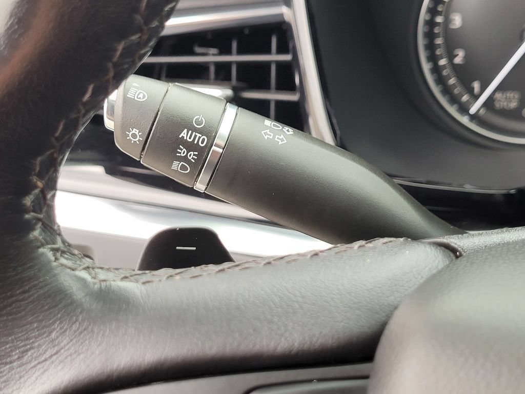 Used 2023 Cadillac XT6 Premium Luxury FWD image 27