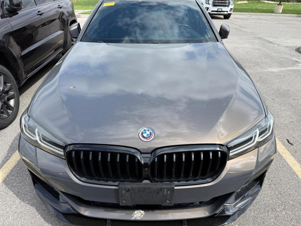 Used 2023 BMW M550i xDrive w/ Executive Package image 2