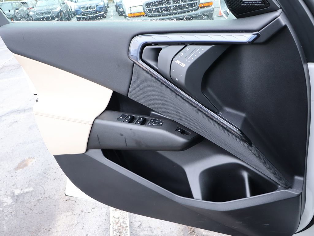 Certified 2025 BMW X3 xDrive30i w/ Premium Package image 39