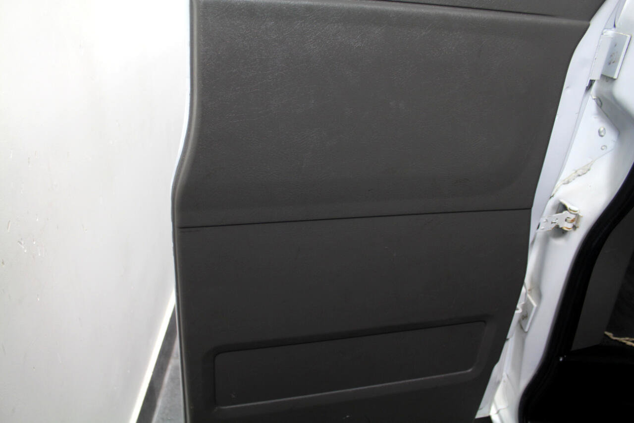 Used 2020 GMC Savana 3500 LT w/ LT Preferred Equipment Group image 26