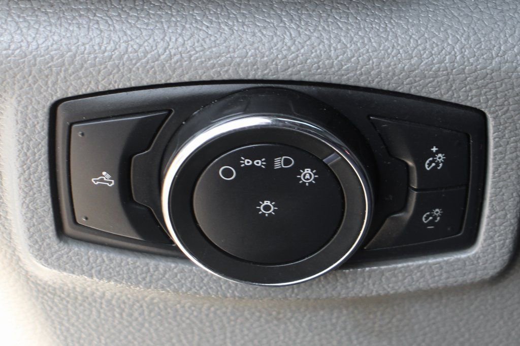 Used 2018 Ford F350 XL w/ Power Equipment Group image 19