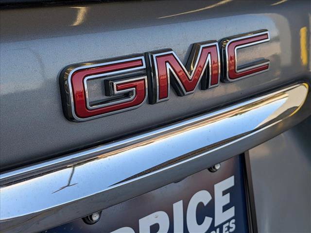 Used 2024 GMC Terrain SLE FWD image 30