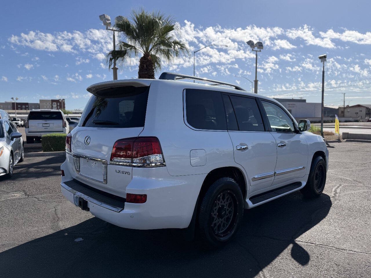 Used 2015 Lexus LX 570 4WD image 6