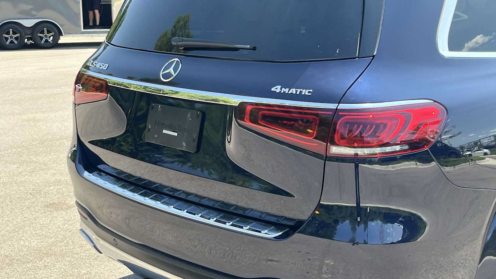 Used 2022 Mercedes-Benz GLS 450 4MATIC image 17