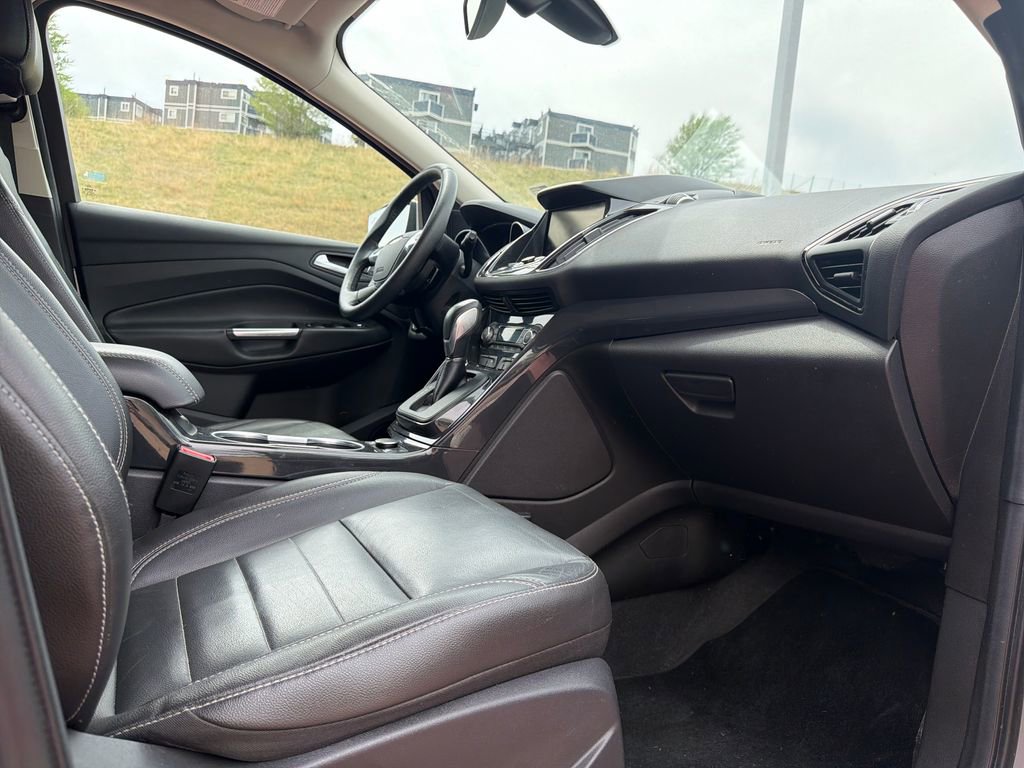 Used 2014 Ford Escape Titanium w/ Equipment Group 401A image 32