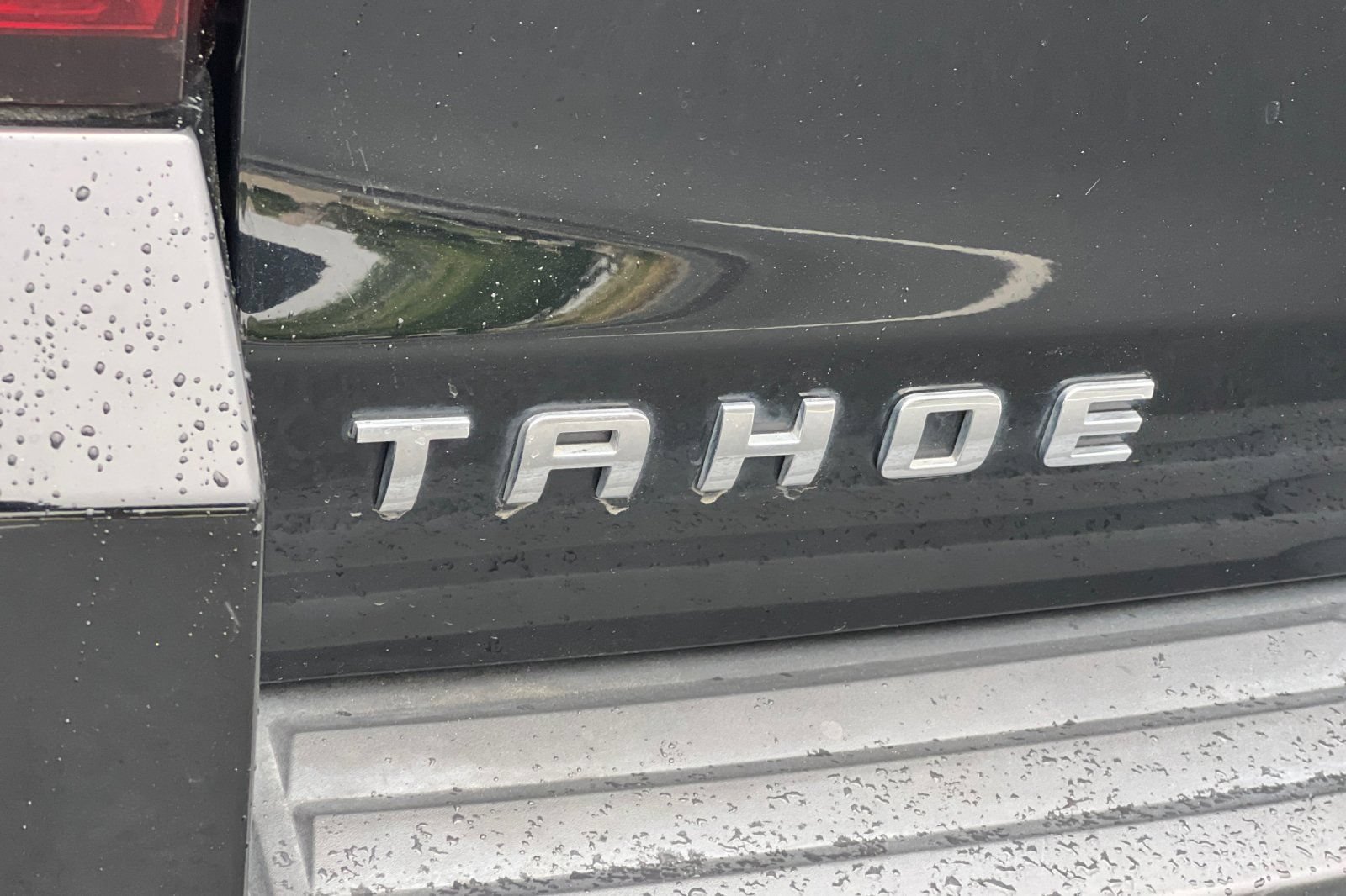 Used 2019 Chevrolet Tahoe LS w/ Enhanced Driver Alert Package AWD/4WD image 13