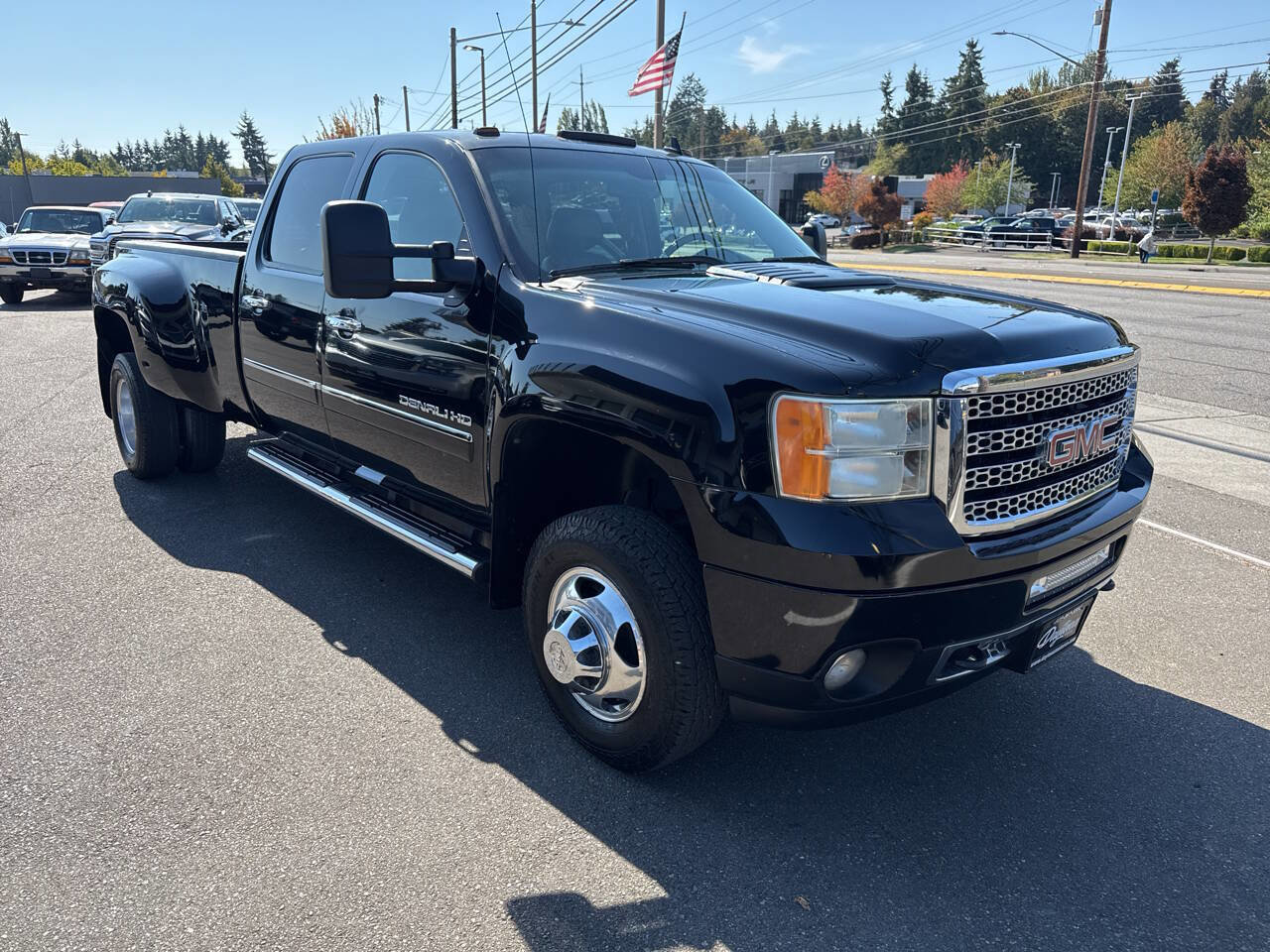 Used 2011 GMC Sierra 3500 Denali image 7