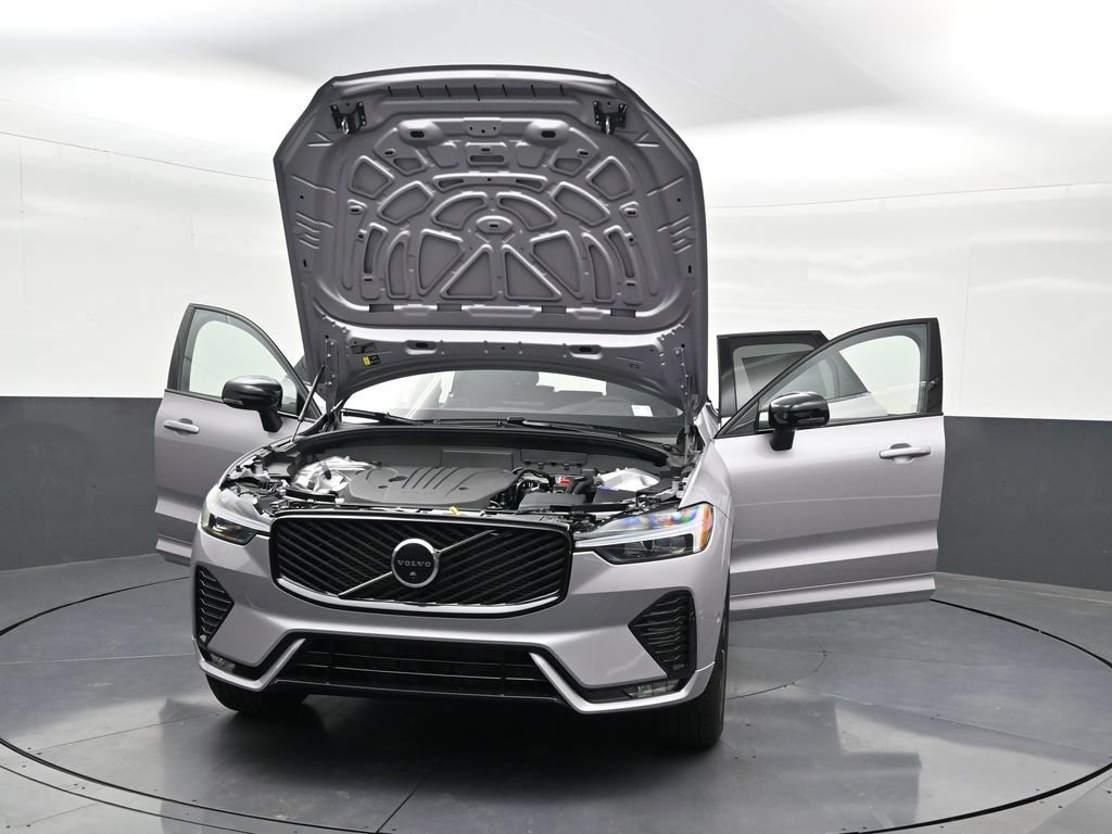 New 2026 Volvo XC60 B5 Plus AWD/4WD image 34