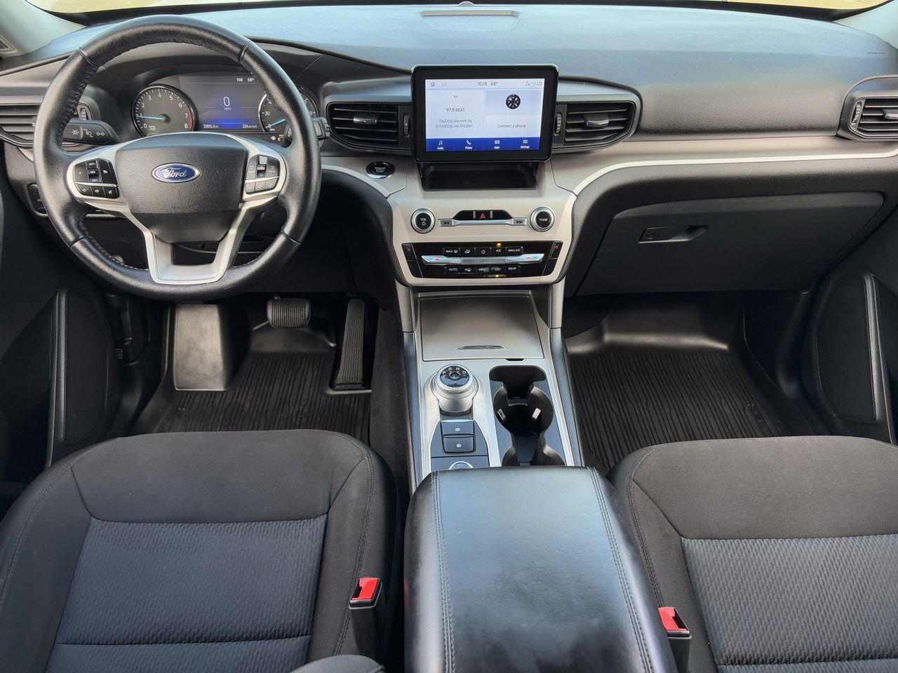 Used 2023 Ford Explorer XLT image 12