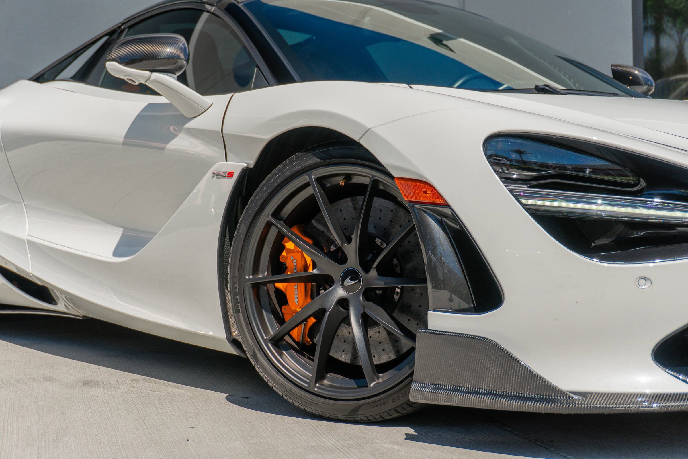 Used 2021 McLaren 720S Spider image 33