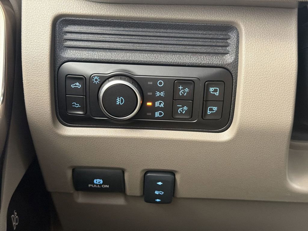 Used 2026 Ford F450 Lariat AWD/4WD image 18