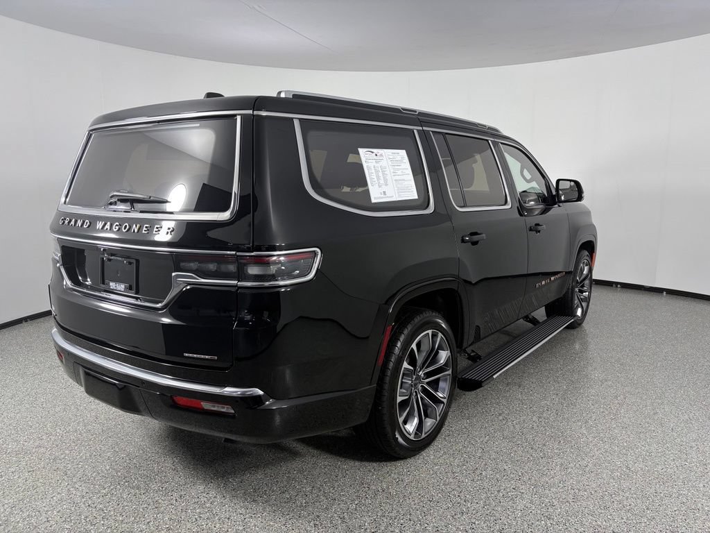 Used 2023 Jeep Grand Wagoneer Series III AWD/4WD image 7