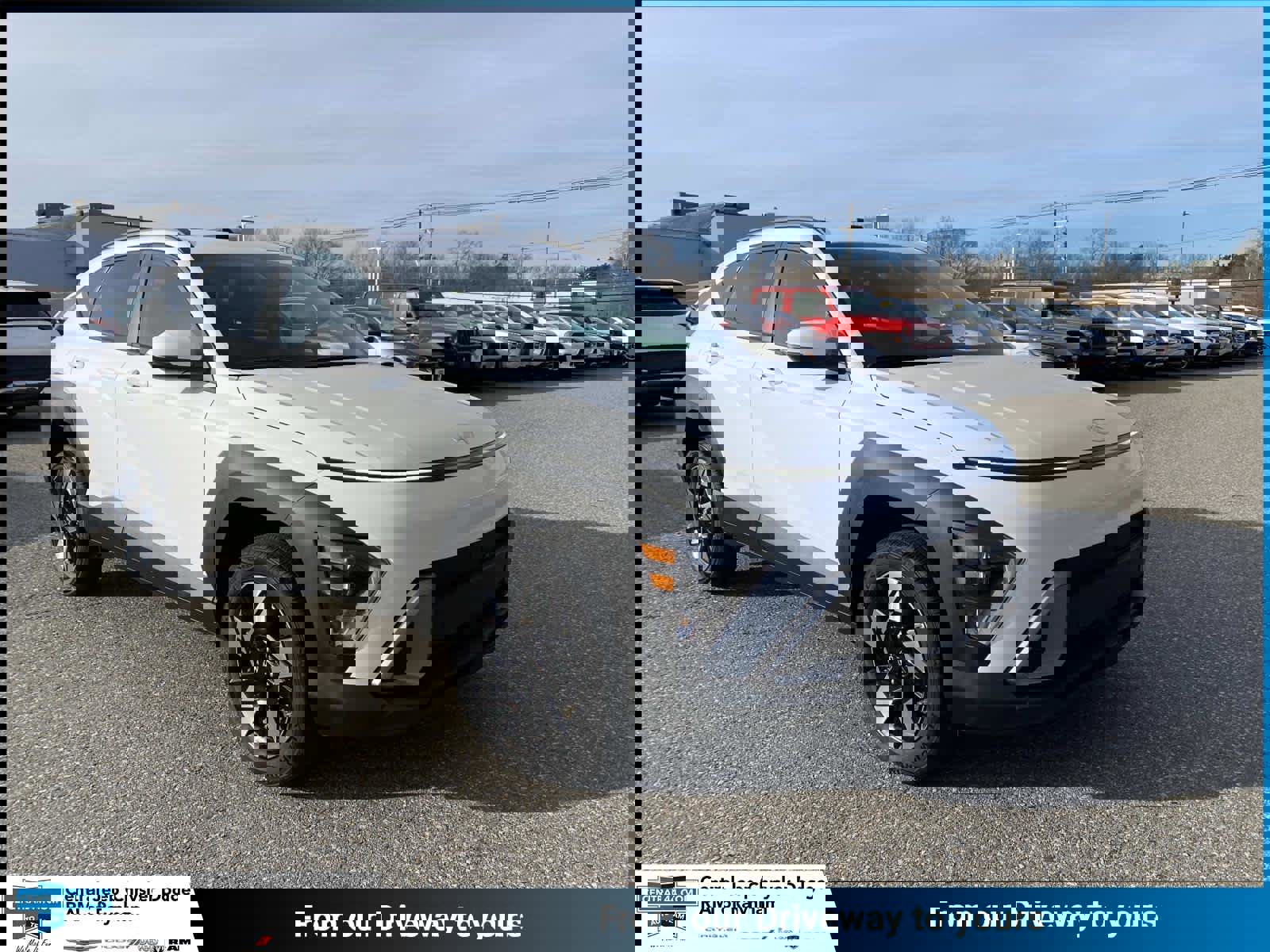Used 2025 Hyundai Kona SEL image 1
