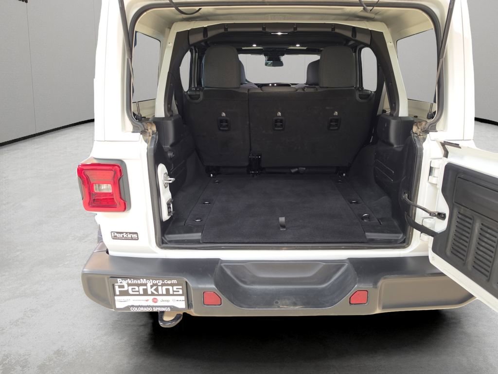 Certified 2025 Jeep Wrangler Sahara image 12