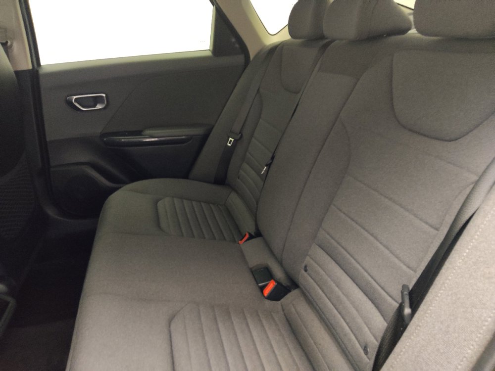 Used 2025 Kia K4 EX FWD image 18