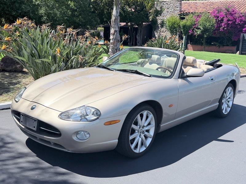 Used 2006 Jaguar XK8 Convertible RWD image 1