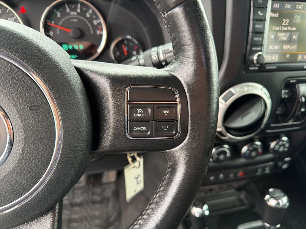 Used 2018 Jeep Wrangler Unlimited Sahara image 38