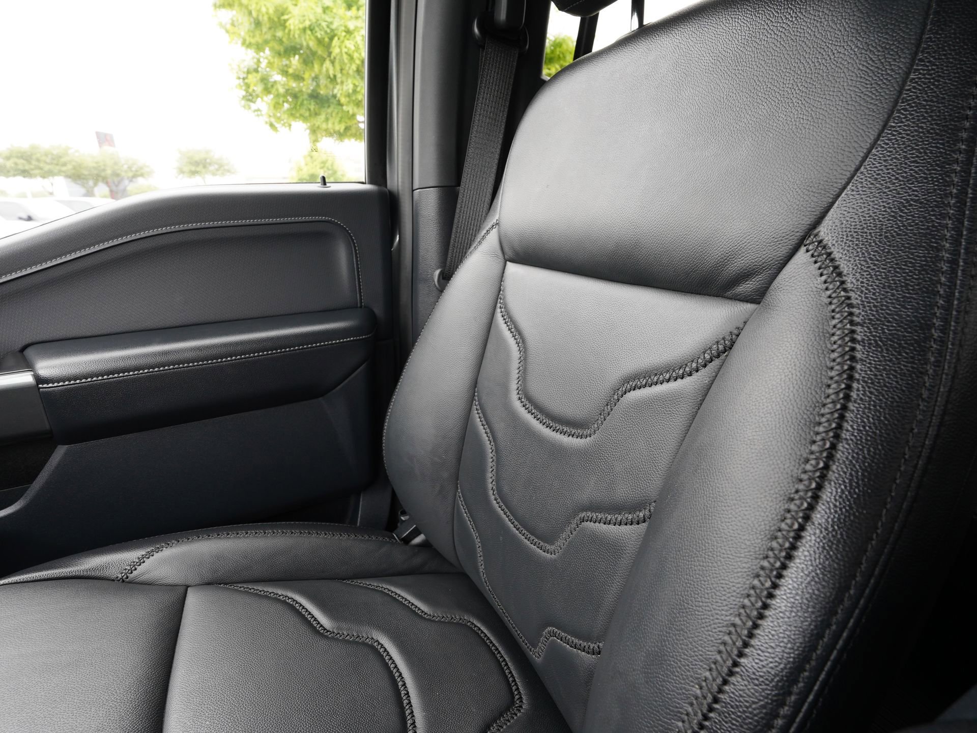 Used 2022 Ford F150 XLT w/ Equipment Group 302A High image 26