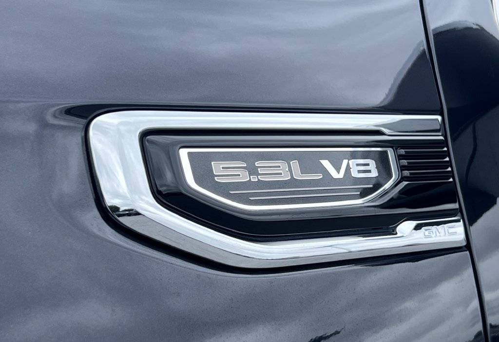 Used 2026 GMC Sierra 1500 SLT AWD/4WD image 13