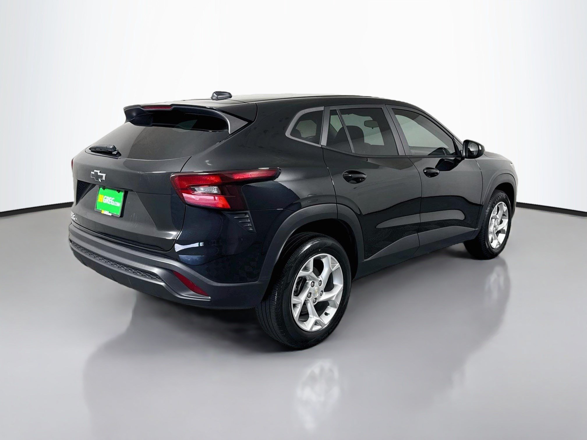 Used 2024 Chevrolet Trax LS w/ LS Convenience Package FWD image 10