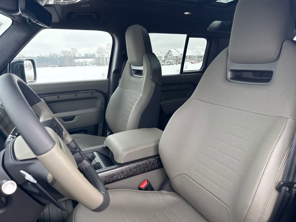 New 2026 Land Rover Defender 110 OCTA image 10