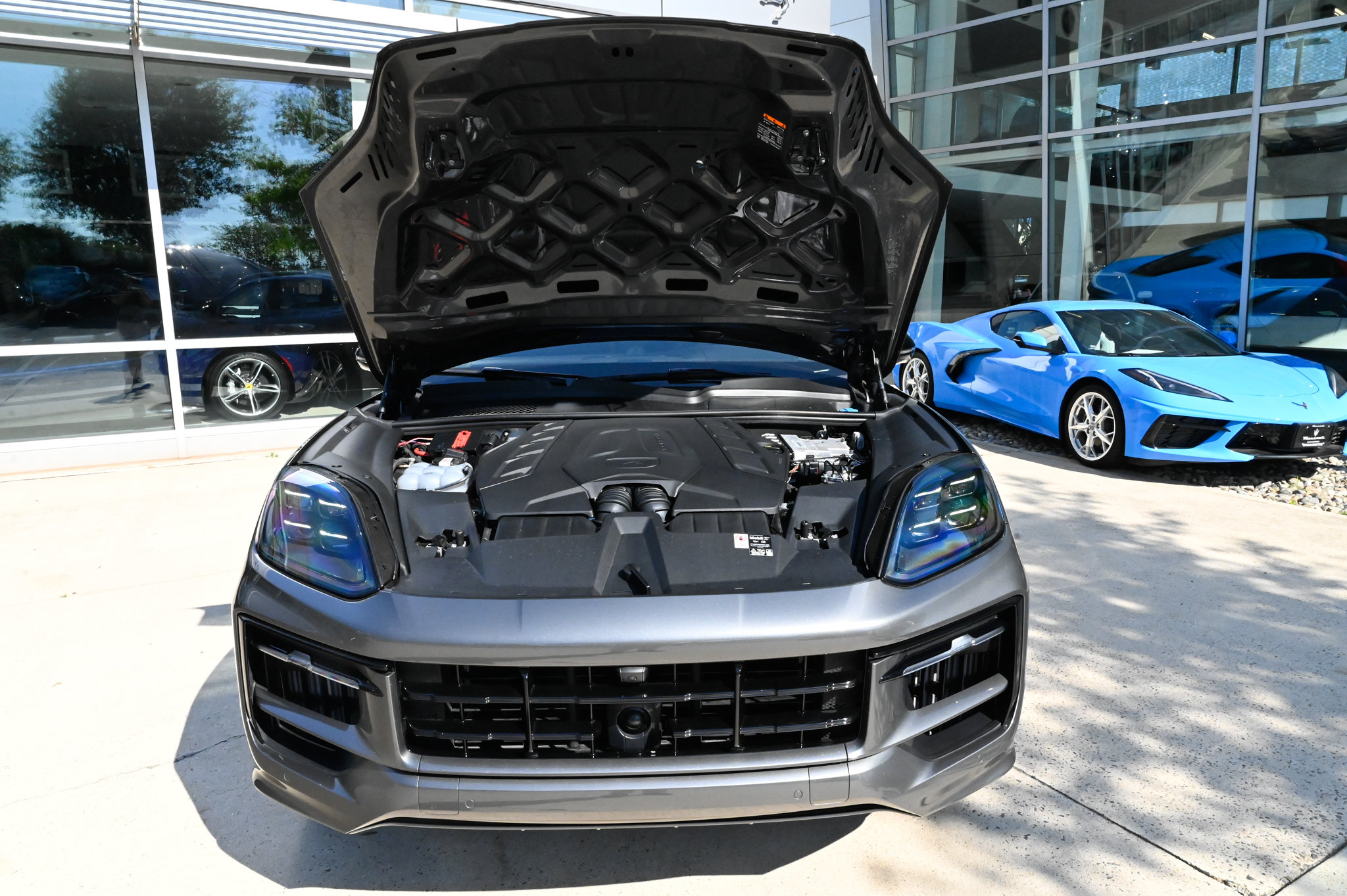 Used 2025 Porsche Cayenne S AWD/4WD image 61