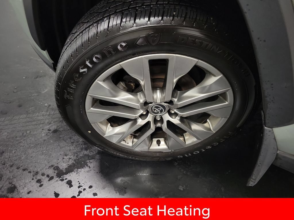 Used 2022 Toyota RAV4 XLE Premium AWD/4WD image 14