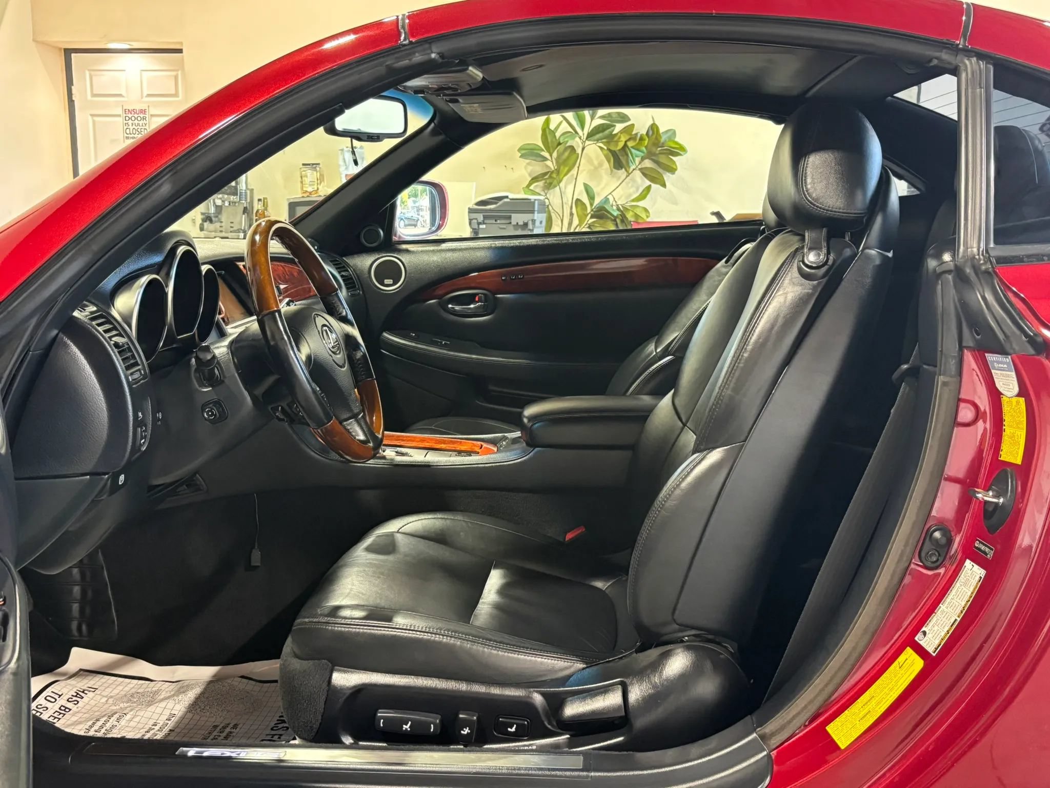 Used 2009 Lexus SC 430 Convertible RWD image 21
