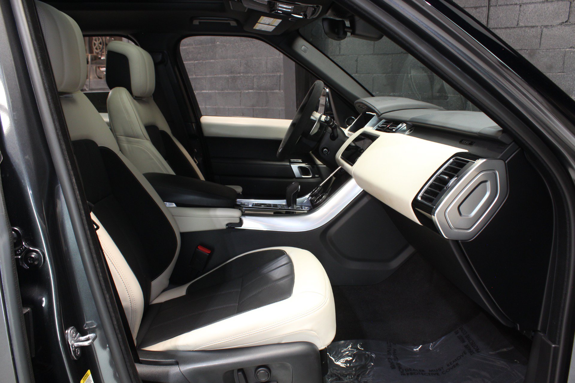 Used 2022 Land Rover Range Rover Sport HST AWD/4WD image 45