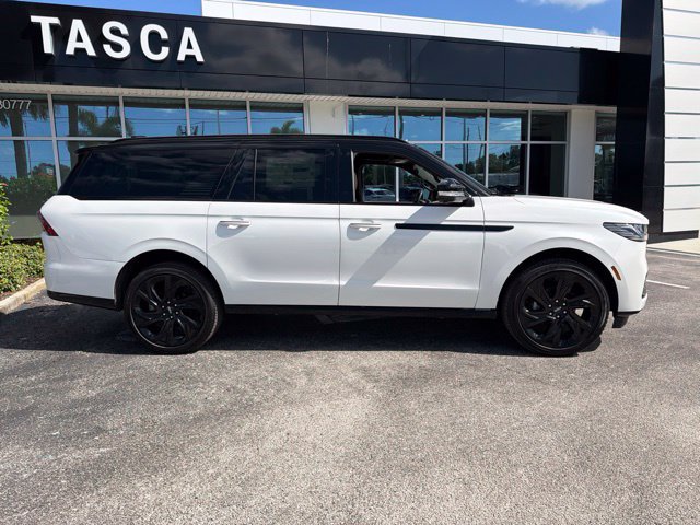 New 2027 Lincoln Navigator L Black Label AWD/4WD image 7