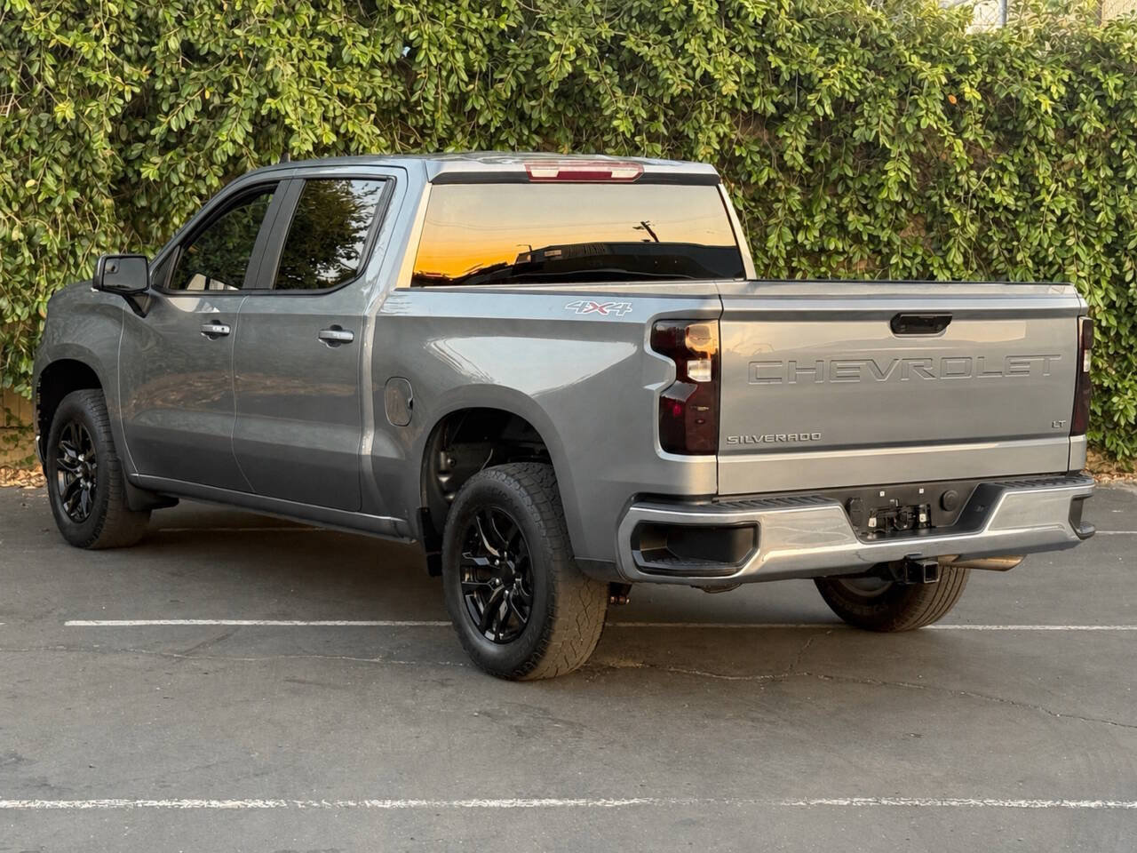 Used 2021 Chevrolet Silverado 1500 LT AWD/4WD image 5
