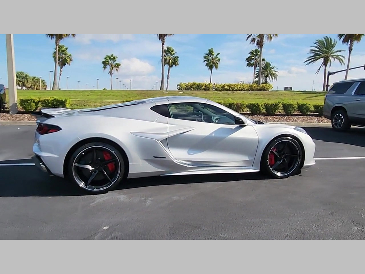 New 2026 Chevrolet Corvette E-Ray w/ ZER Performance Package image 25