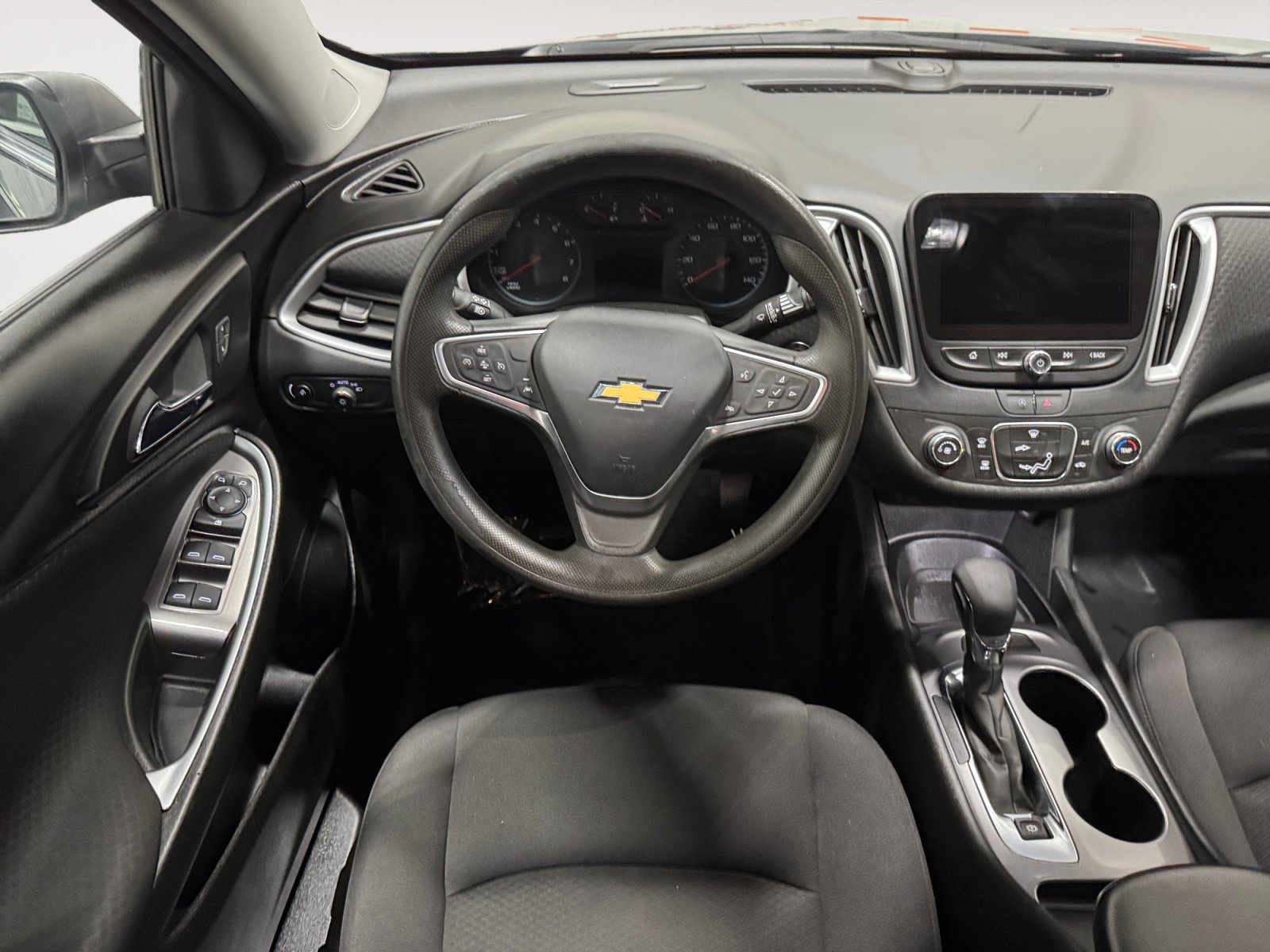 Used 2023 Chevrolet Malibu LS FWD image 11