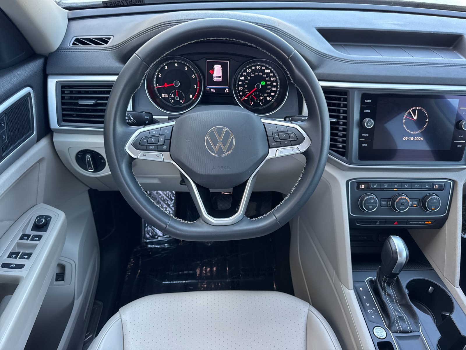 Used 2021 Volkswagen Atlas SE w/ Panoramic Sunroof Package FWD image 16