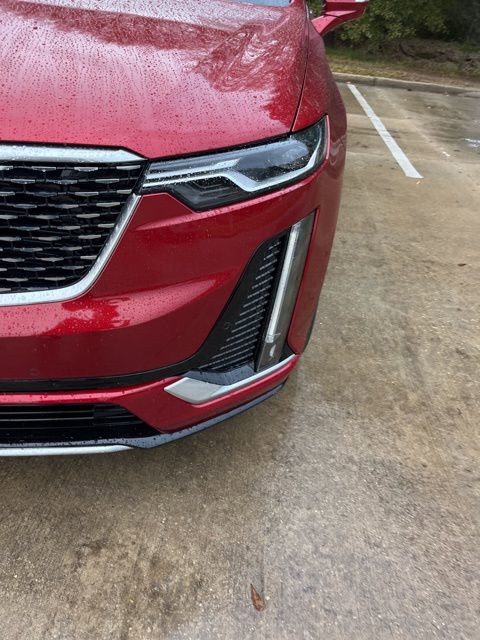 New 2025 Cadillac XT6 Luxury image 13