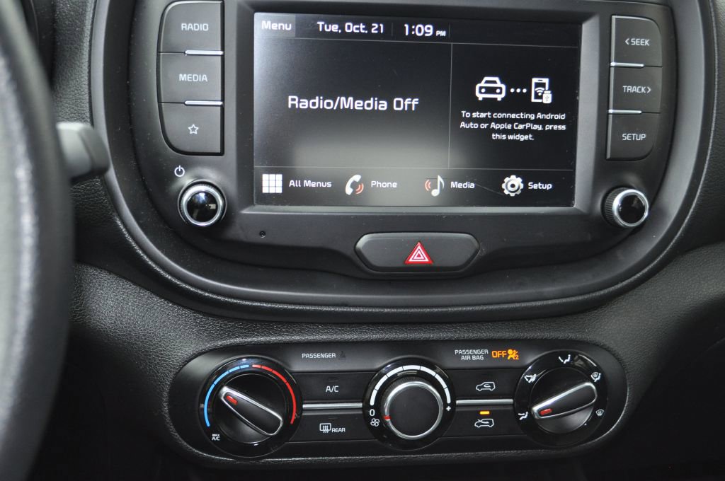 Used 2024 Kia Soul LX w/ LX Technology Package image 14