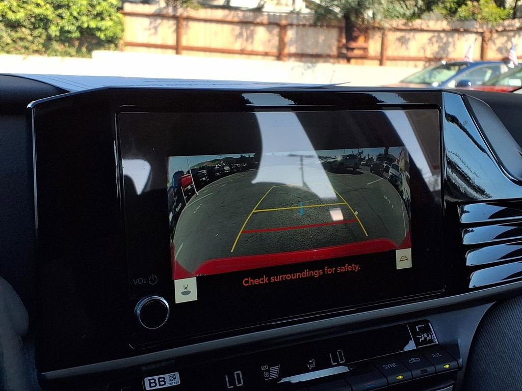 Certified 2025 Toyota Camry LE image 9