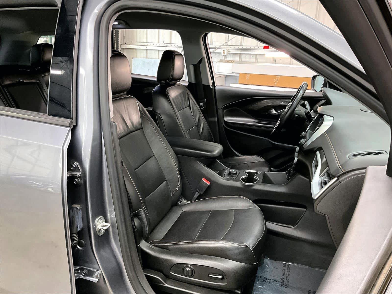 Used 2021 GMC Terrain SLT w/ Infotainment Package II image 9