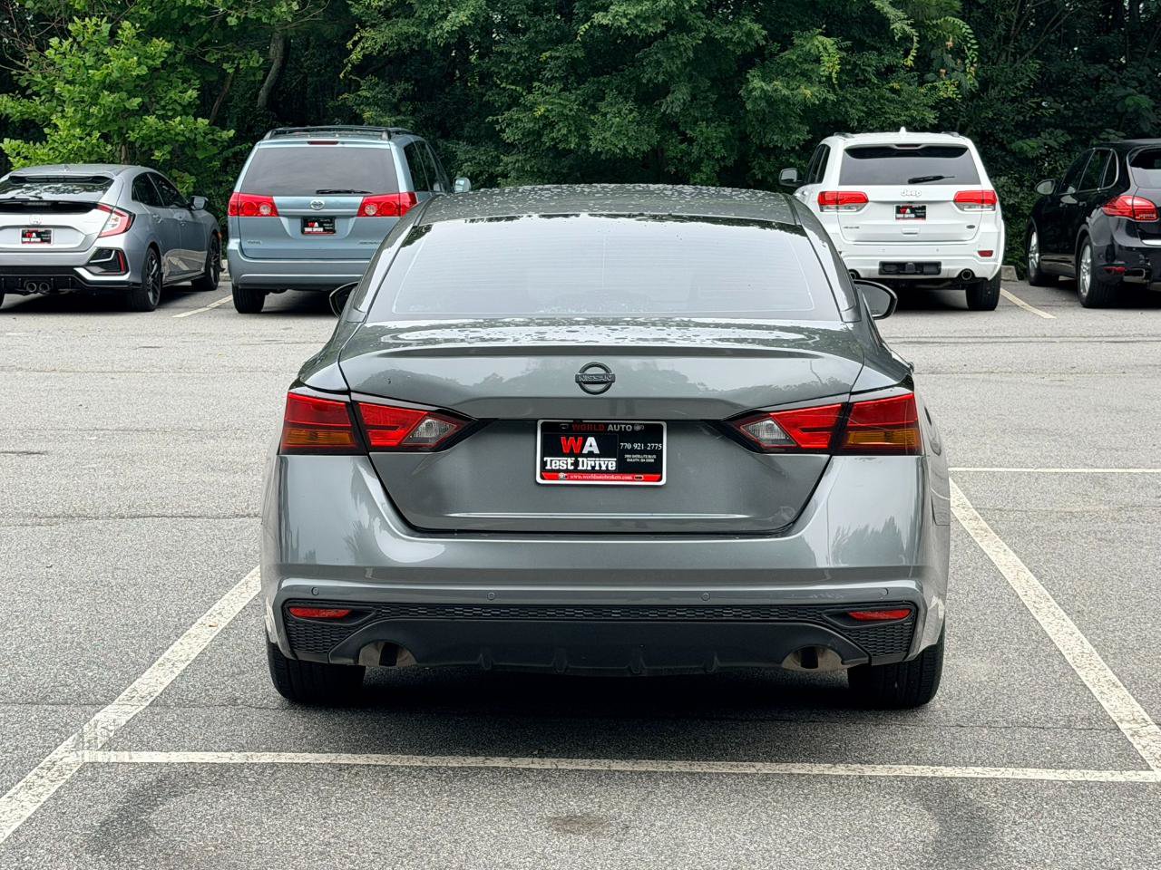 Used 2024 Nissan Altima 2.5 S FWD image 6