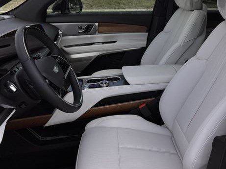 New 2027 Cadillac Vistiq Luxury AWD/4WD image 19