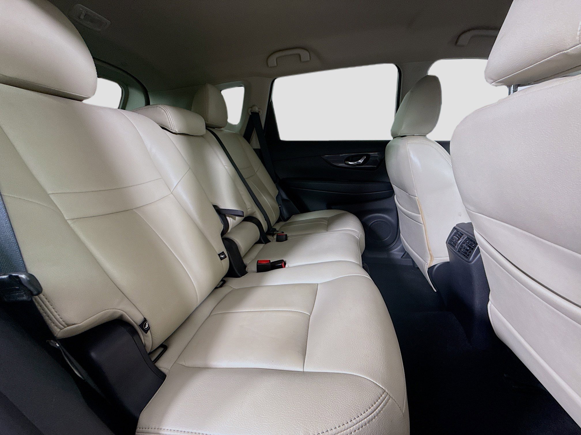 Used 2019 Nissan Rogue SV image 27