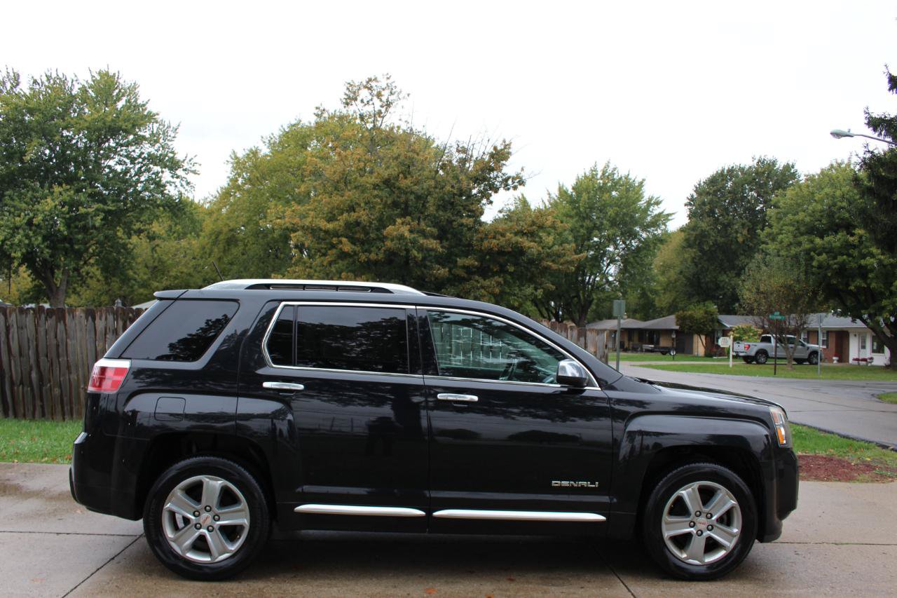 Used 2015 GMC Terrain Denali FWD image 10