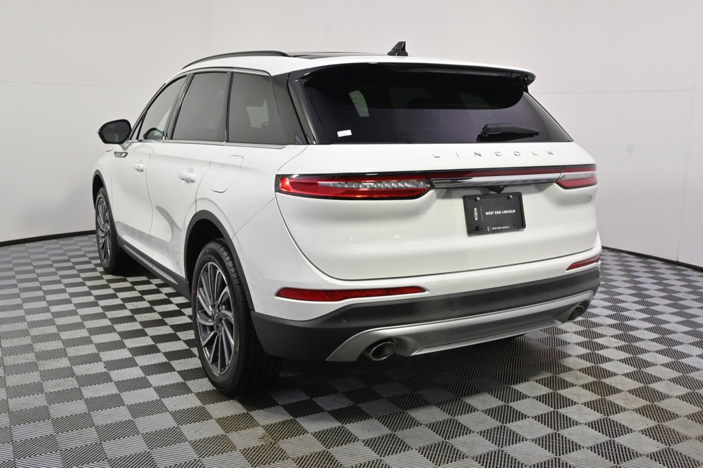 New 2026 Lincoln Corsair Reserve image 4