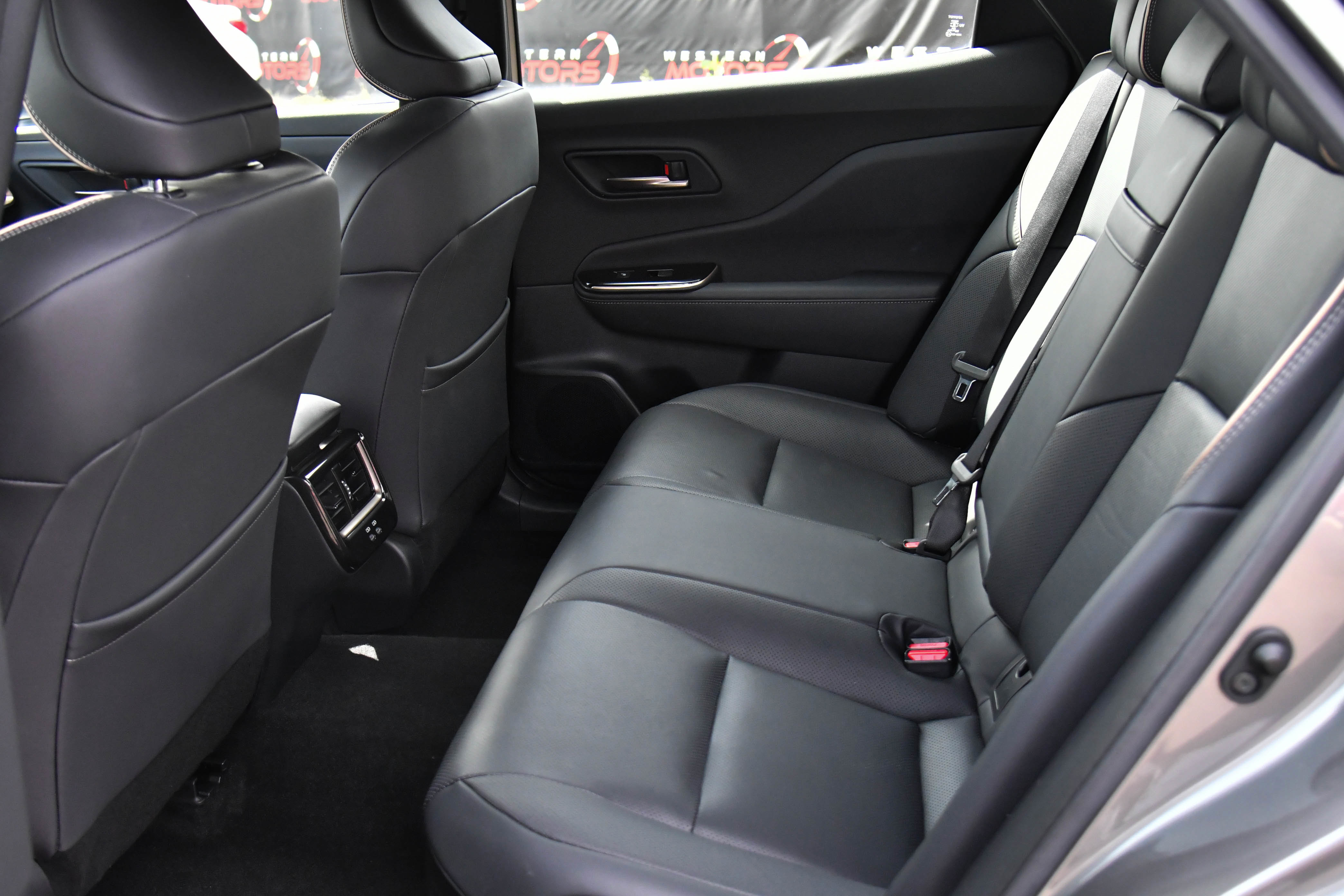 Used 2025 Toyota Crown image 40