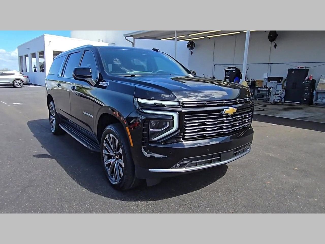 New 2026 Chevrolet Suburban High Country w/ Sun And Tow Package image 28